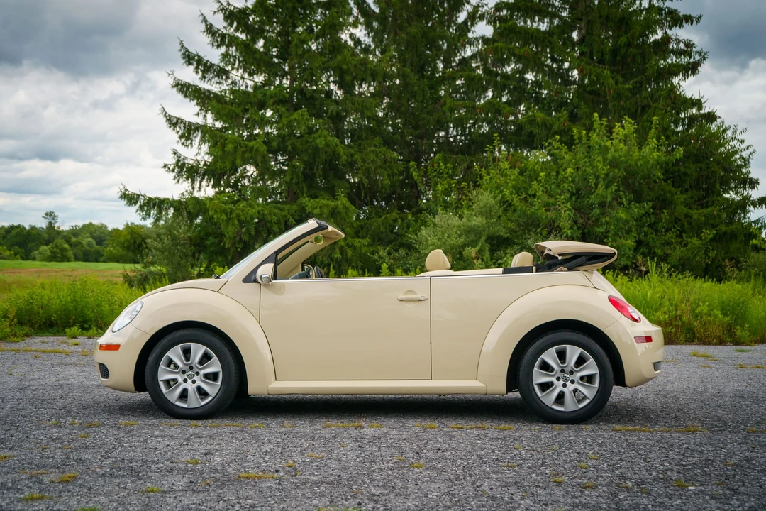 2008 Volkswagen New Beetle - Image 20 of 31