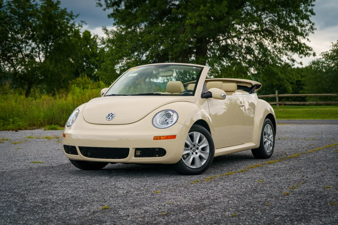 2008 Volkswagen New Beetle - Image 18 of 31