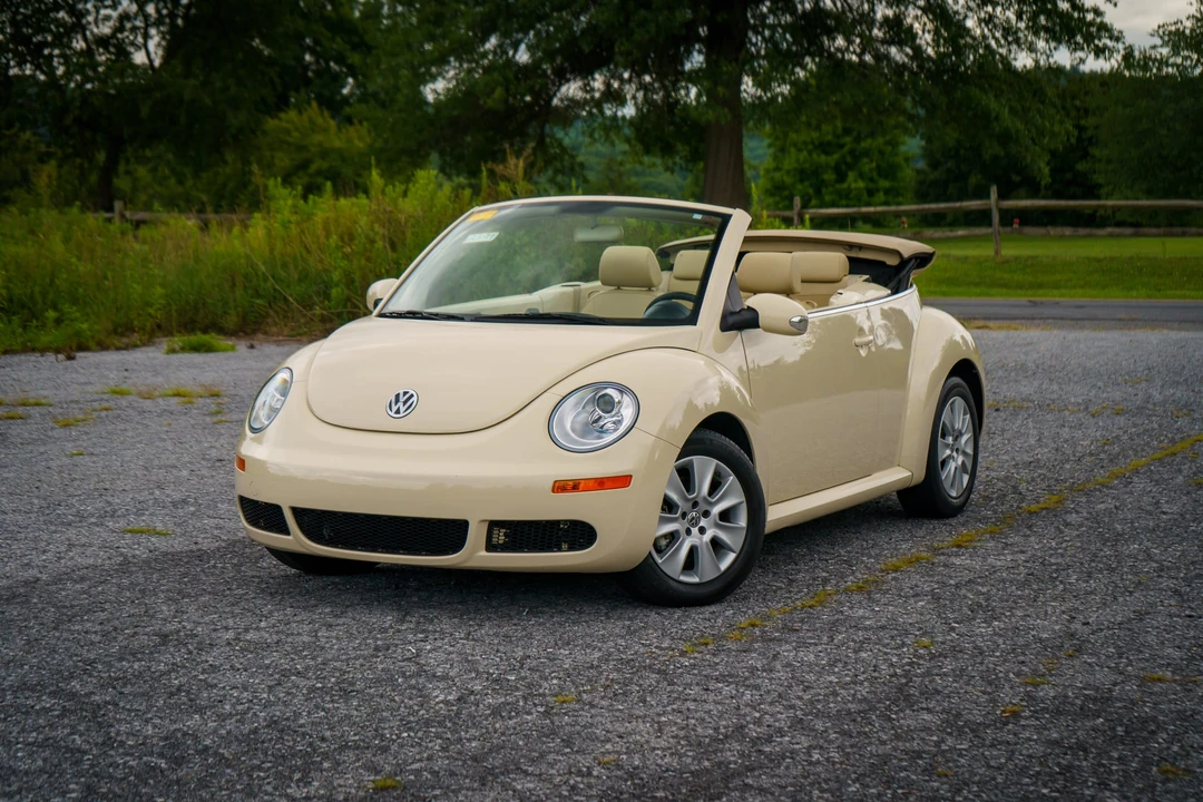 2008 Volkswagen New Beetle - Image 19 of 31