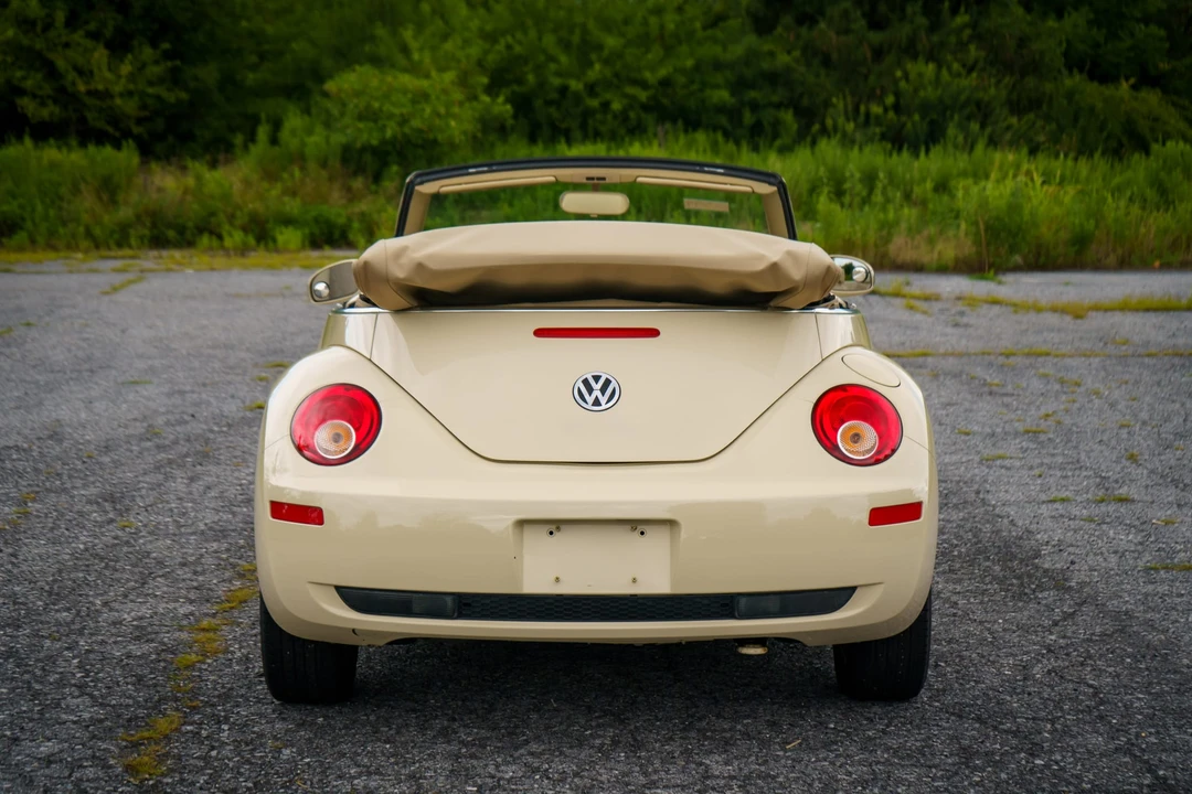 2008 Volkswagen New Beetle - Image 26 of 31