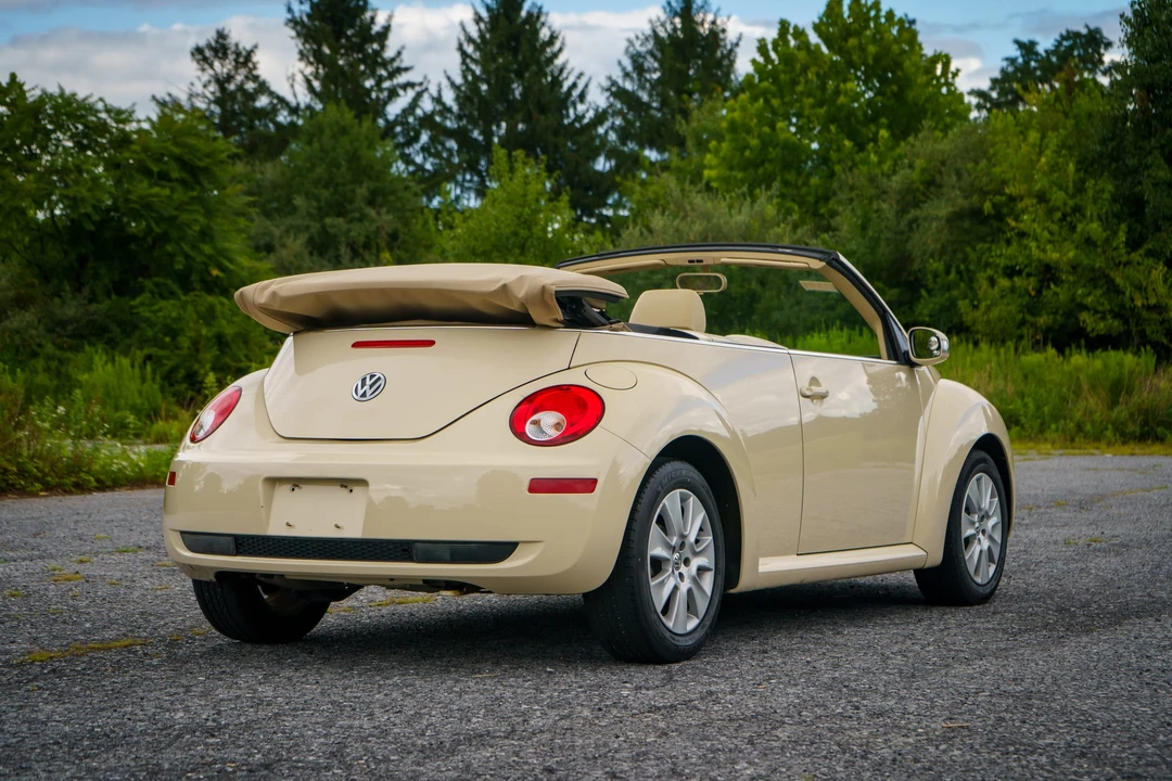 2008 Volkswagen New Beetle - Image 27 of 31