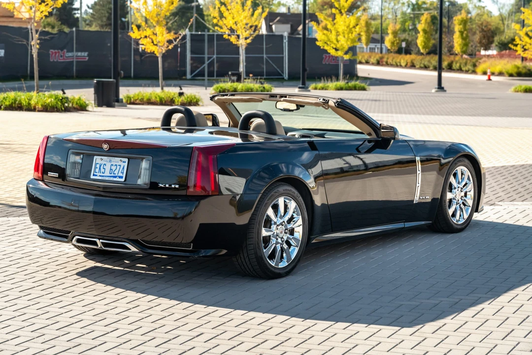 2009 Cadillac XLR - Image 6 of 31