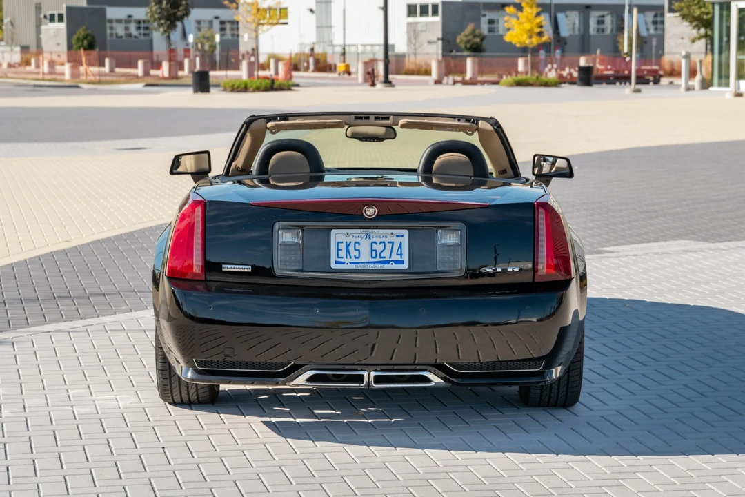 2009 Cadillac XLR - Image 7 of 31