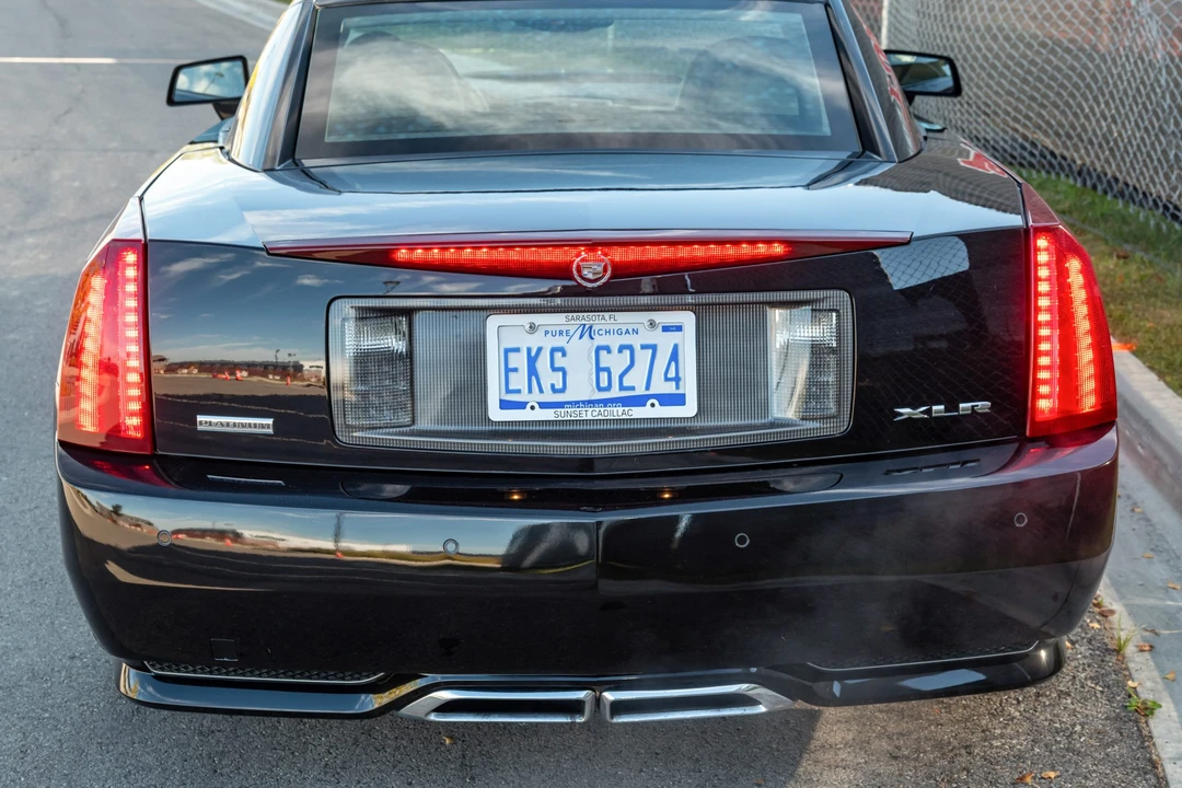 2009 Cadillac XLR - Image 21 of 31