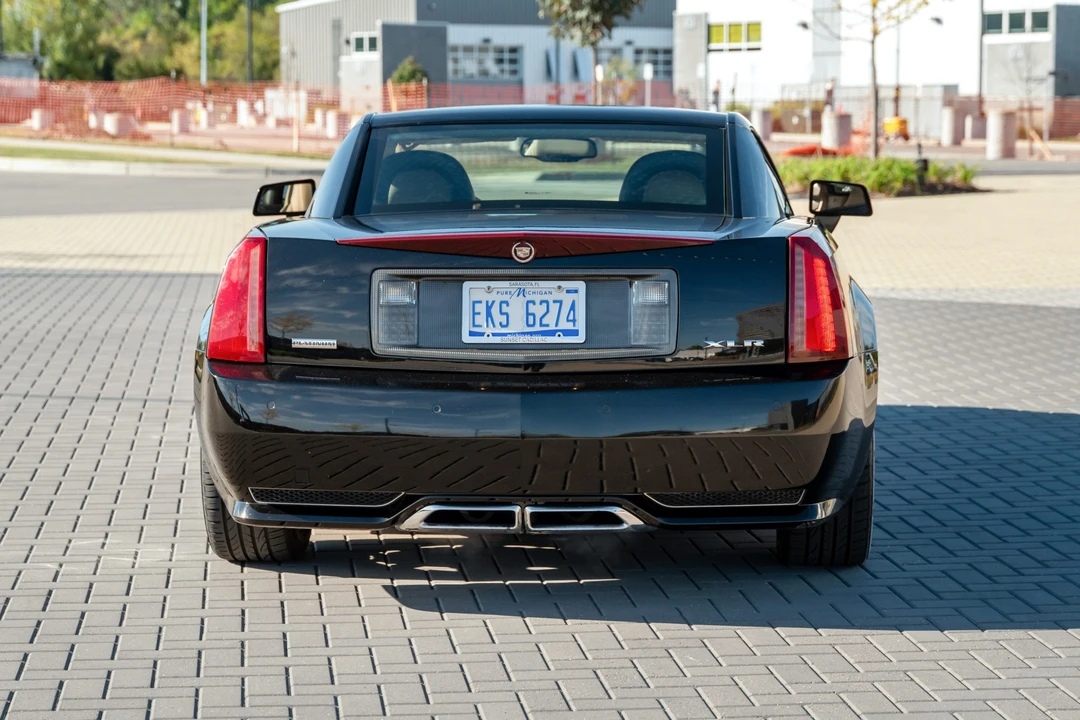 2009 Cadillac XLR - Image 15 of 31