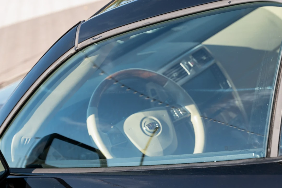 2009 Cadillac XLR - Image 28 of 31