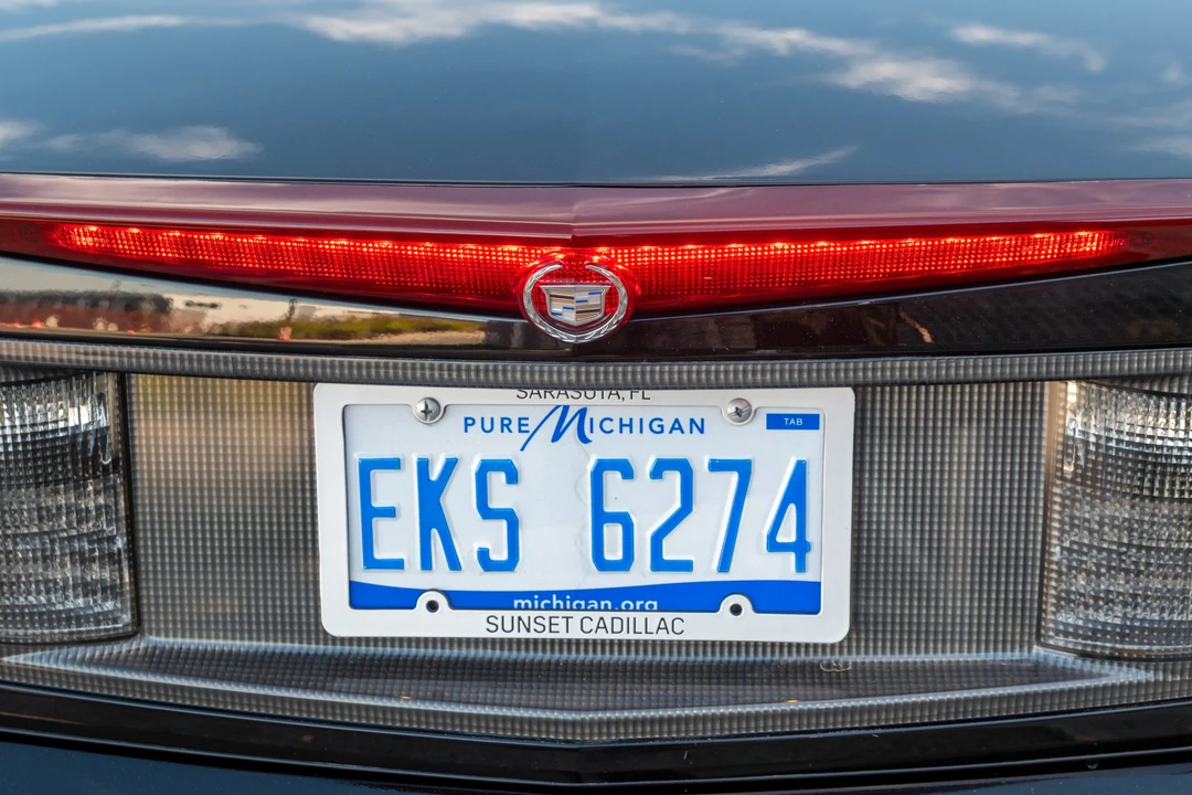 2009 Cadillac XLR - Image 24 of 31