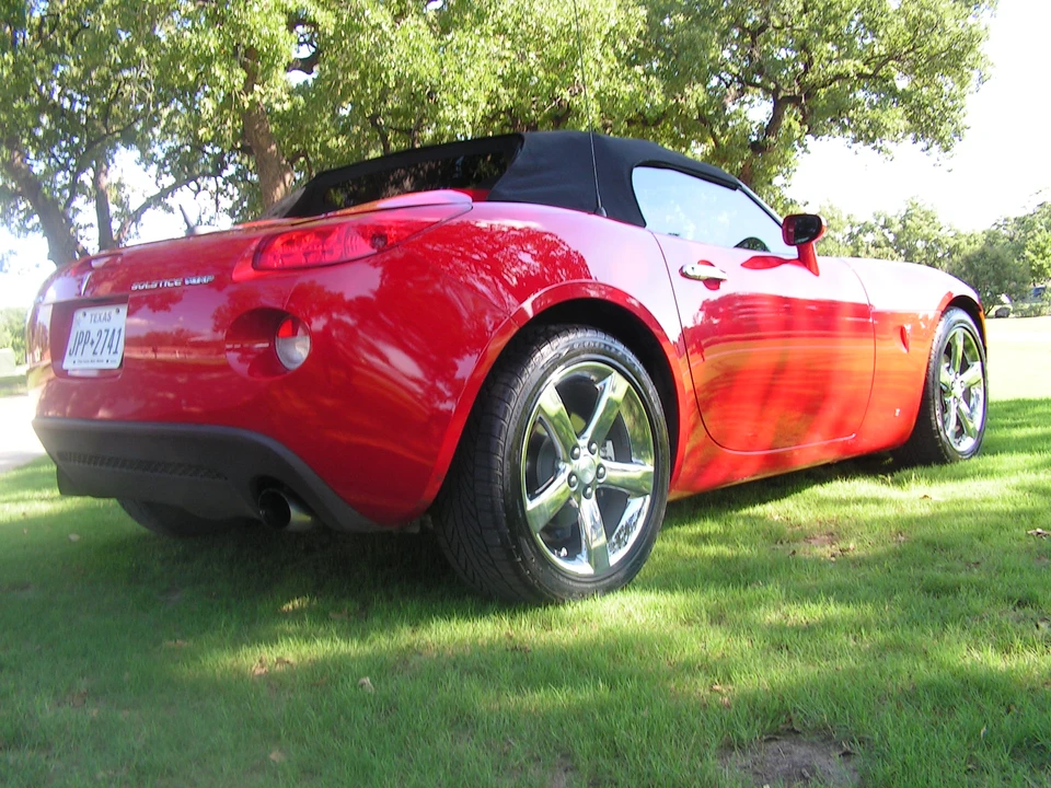2009 Pontiac Solstice GXP - Image 27 of 31