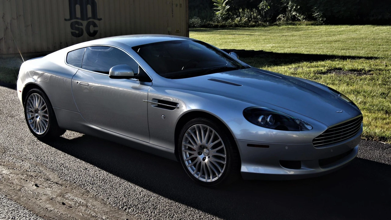 2010 Aston Martin DB9 - Image 23 of 31