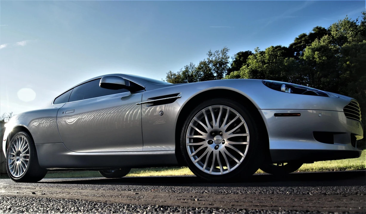 2010 Aston Martin DB9 - Image 21 of 31
