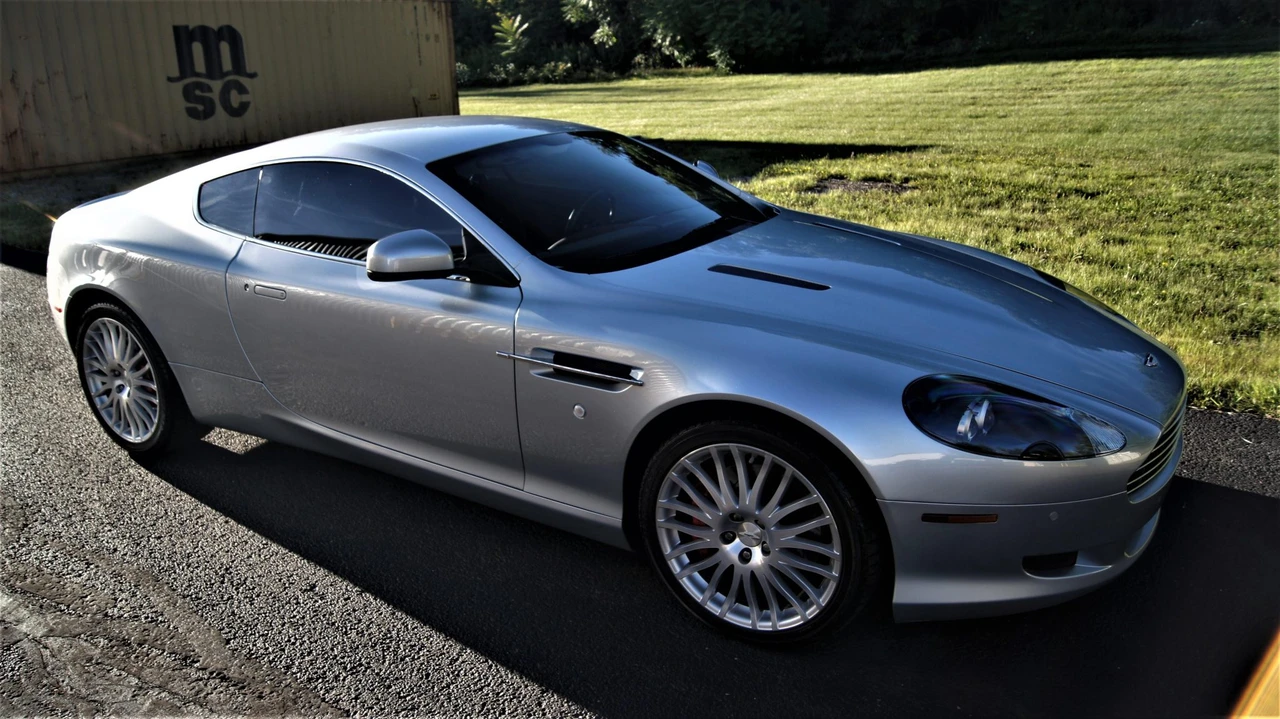2010 Aston Martin DB9 - Image 24 of 31