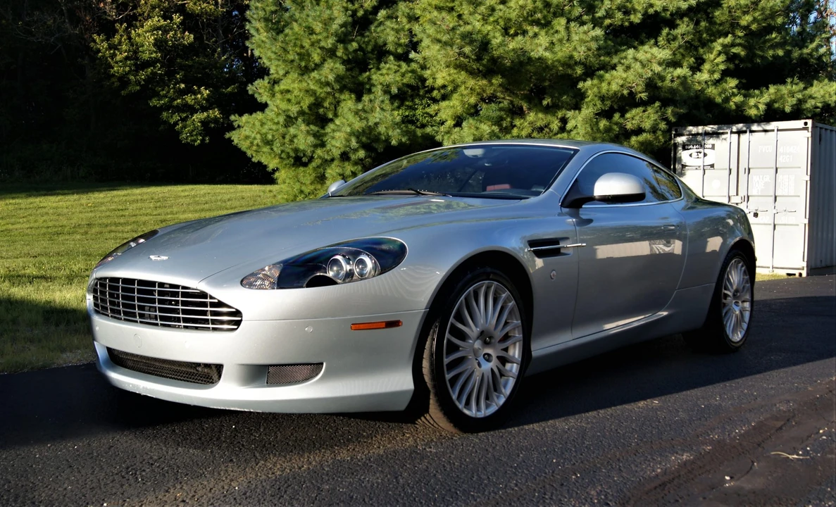 2010 Aston Martin DB9 - Image 7 of 31