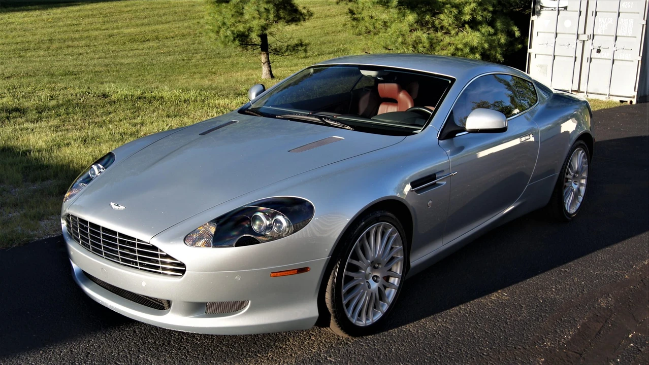 2010 Aston Martin DB9 - Image 5 of 31