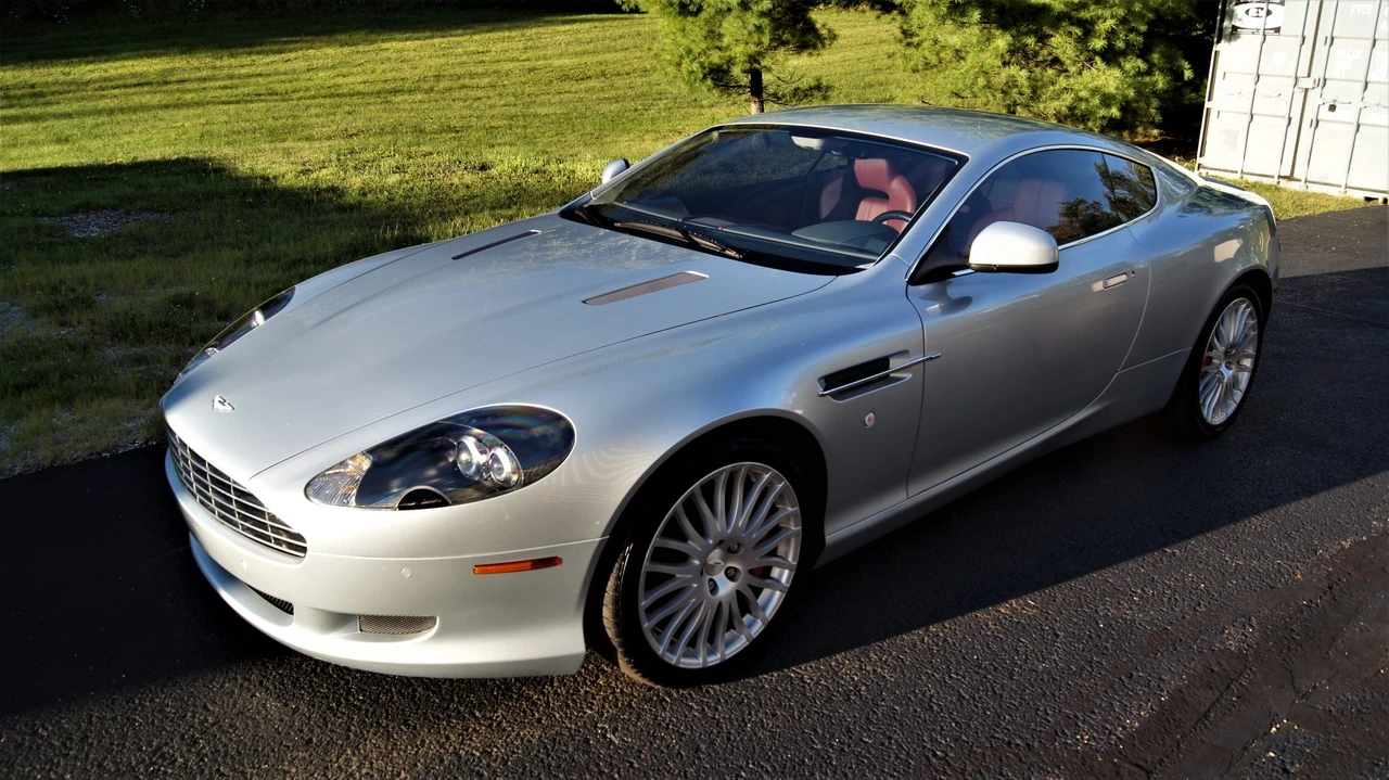 2010 Aston Martin DB9 - Image 4 of 31