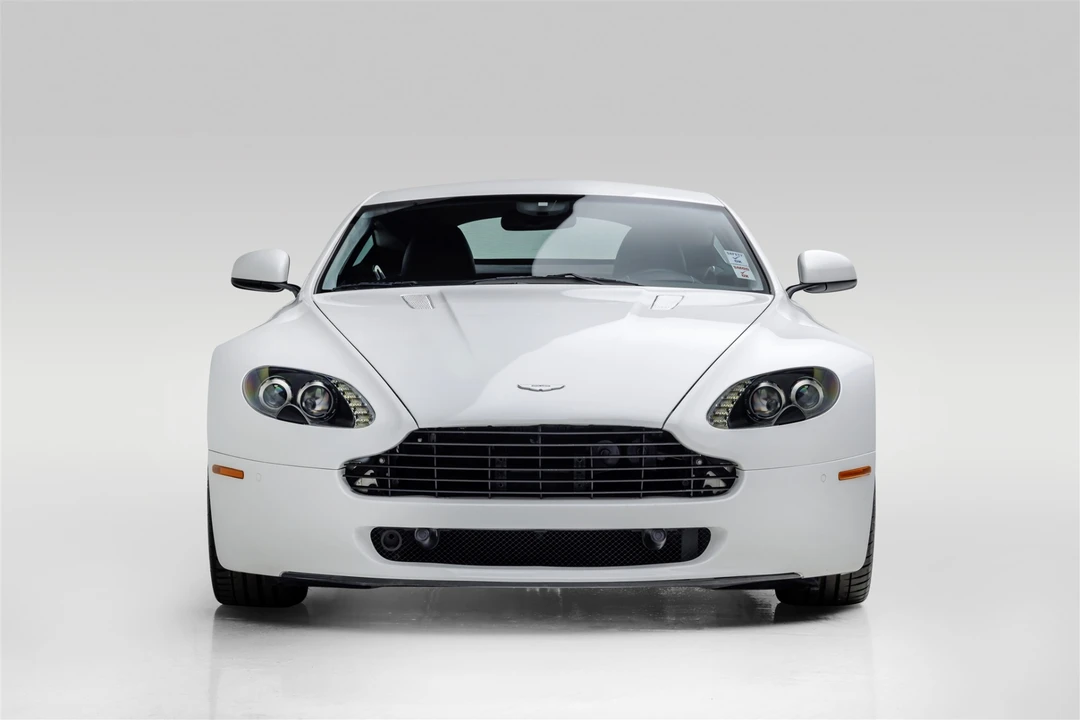 2010 Aston Martin V8 Vantage (2006-2017) - Image 9 of 31