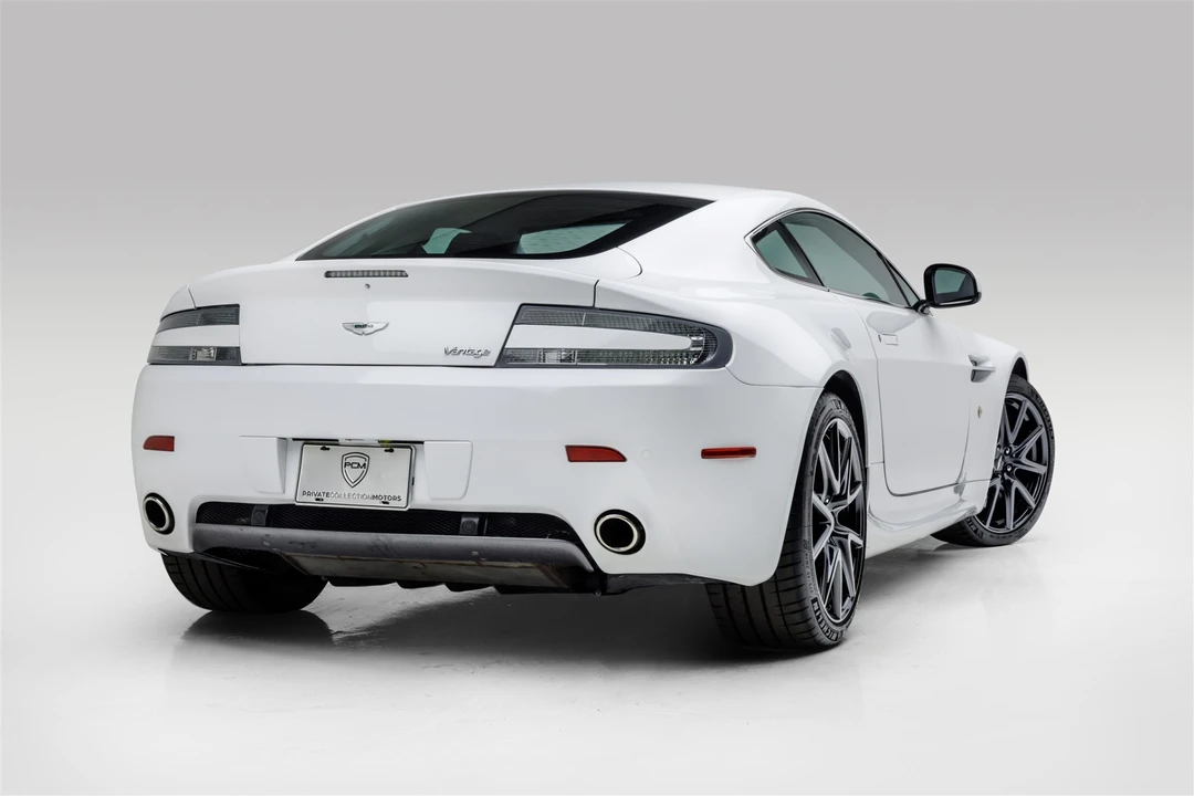 2010 Aston Martin V8 Vantage (2006-2017) - Image 5 of 31
