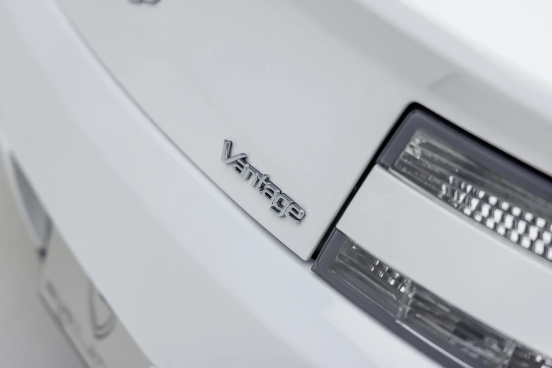 2010 Aston Martin V8 Vantage (2006-2017) - Image 20 of 31