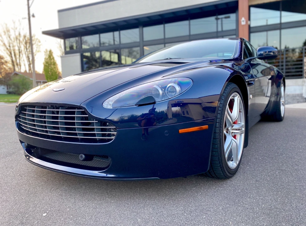 2010 Aston Martin V8 Vantage (2006-2017) - Image 8 of 31