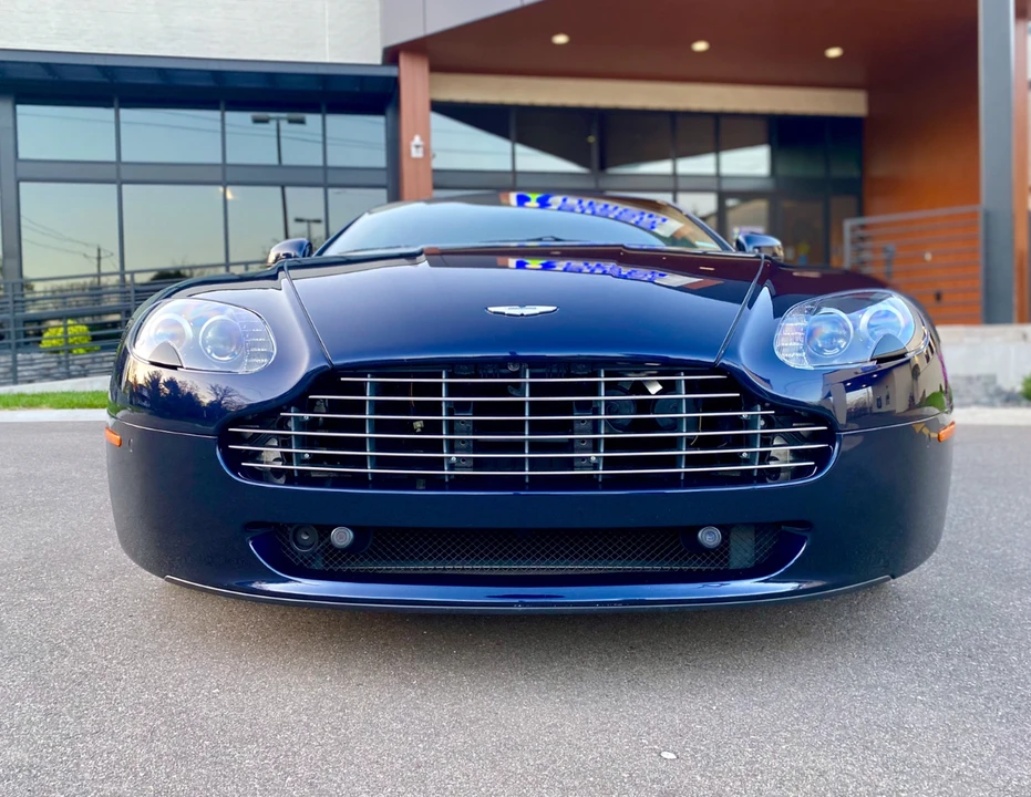 2010 Aston Martin V8 Vantage (2006-2017) - Image 9 of 31