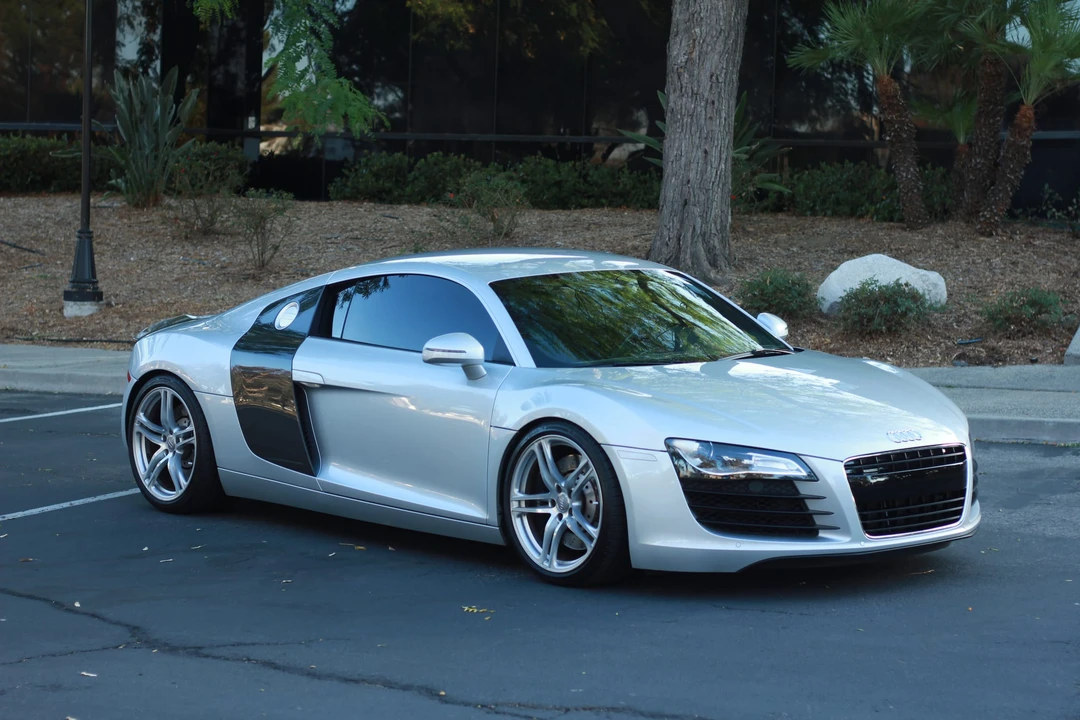 2010 Audi 42 R8 - Image 2 of 31
