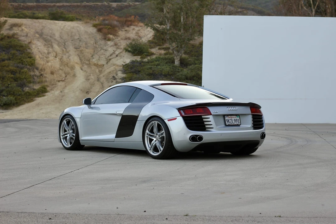2010 Audi 42 R8 - Image 31 of 31