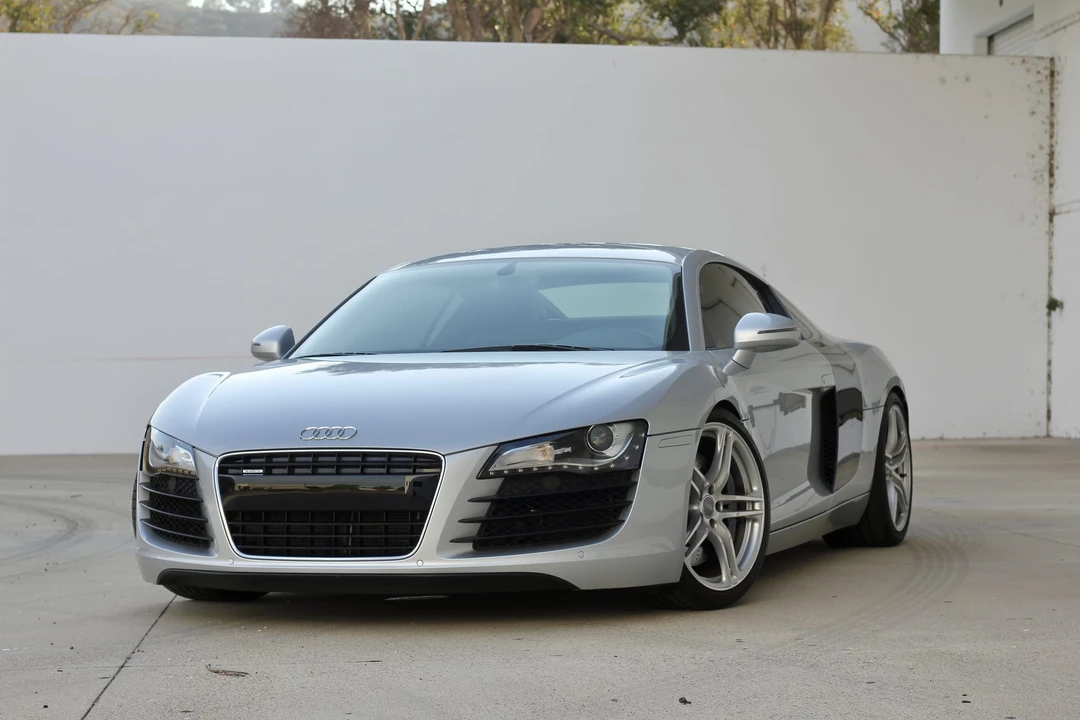 2010 Audi 42 R8 - Image 9 of 31
