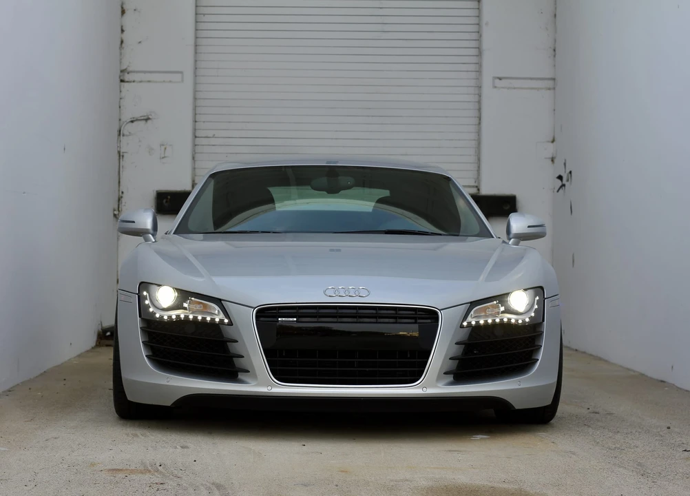 2010 Audi 42 R8 - Image 8 of 31