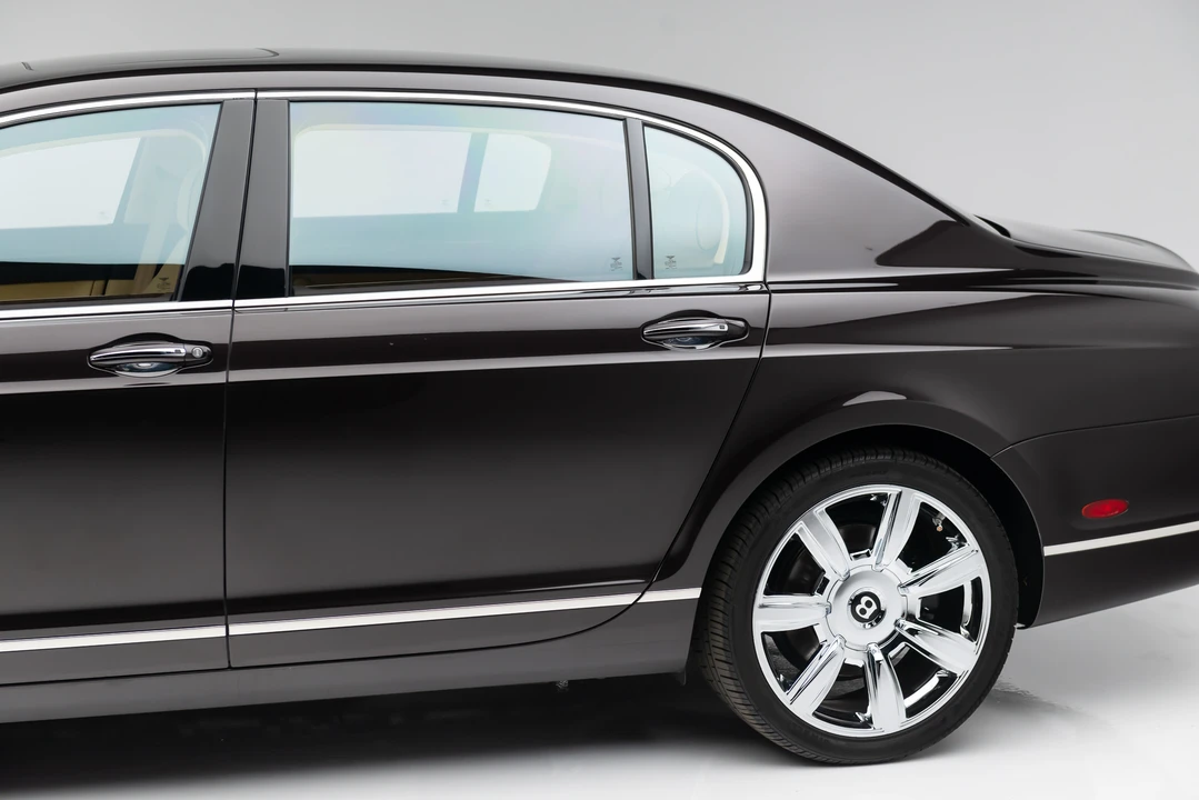 2010 Bentley Continental Flying Spur - Image 13 of 31