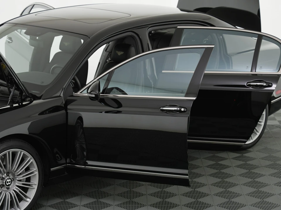 2010 Bentley Continental Flying Spur - Image 22 of 31