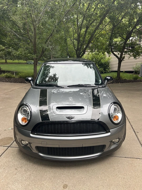 2010 Mini Mini 2nd Gen - Image 2 of 31
