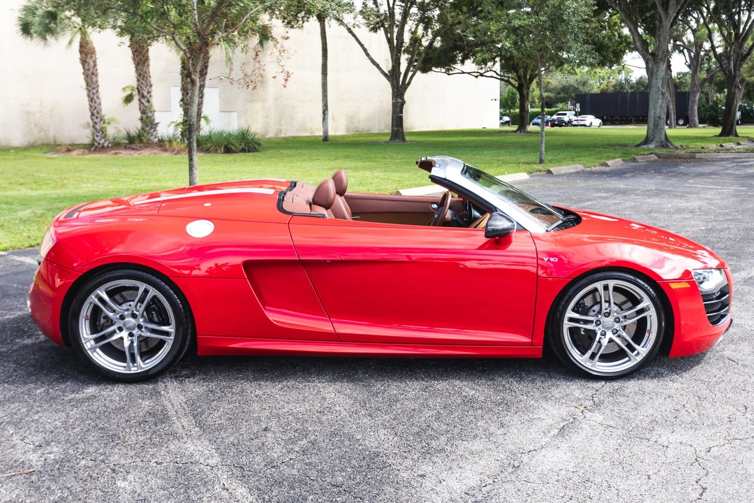 2011 Audi 42 R8 - Image 14 of 31