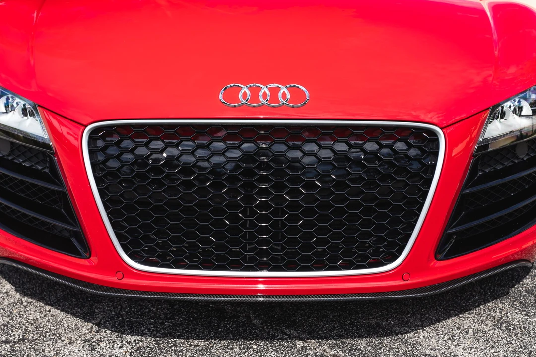 2011 Audi 42 R8 - Image 27 of 31