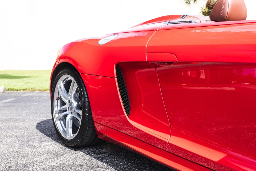 2011 Audi 42 R8 - Image 29 of 31