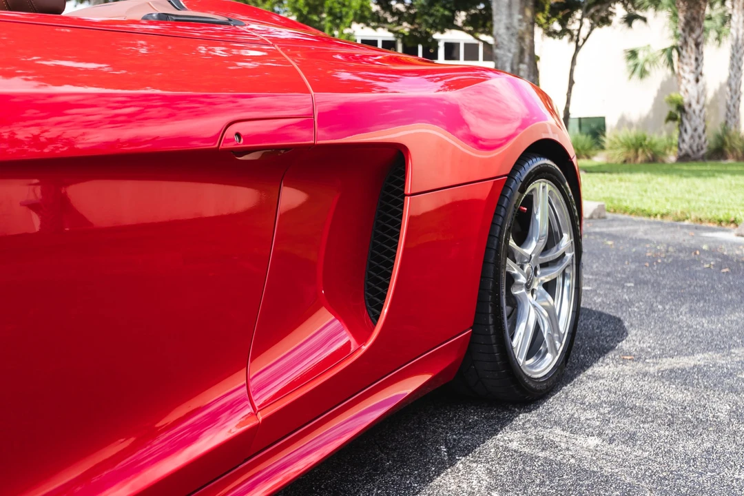 2011 Audi 42 R8 - Image 30 of 31