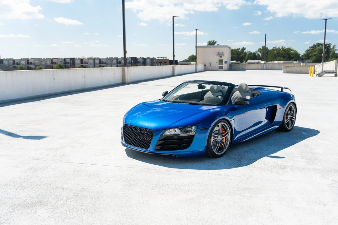 2011 Audi 42 R8 - Image 2 of 31