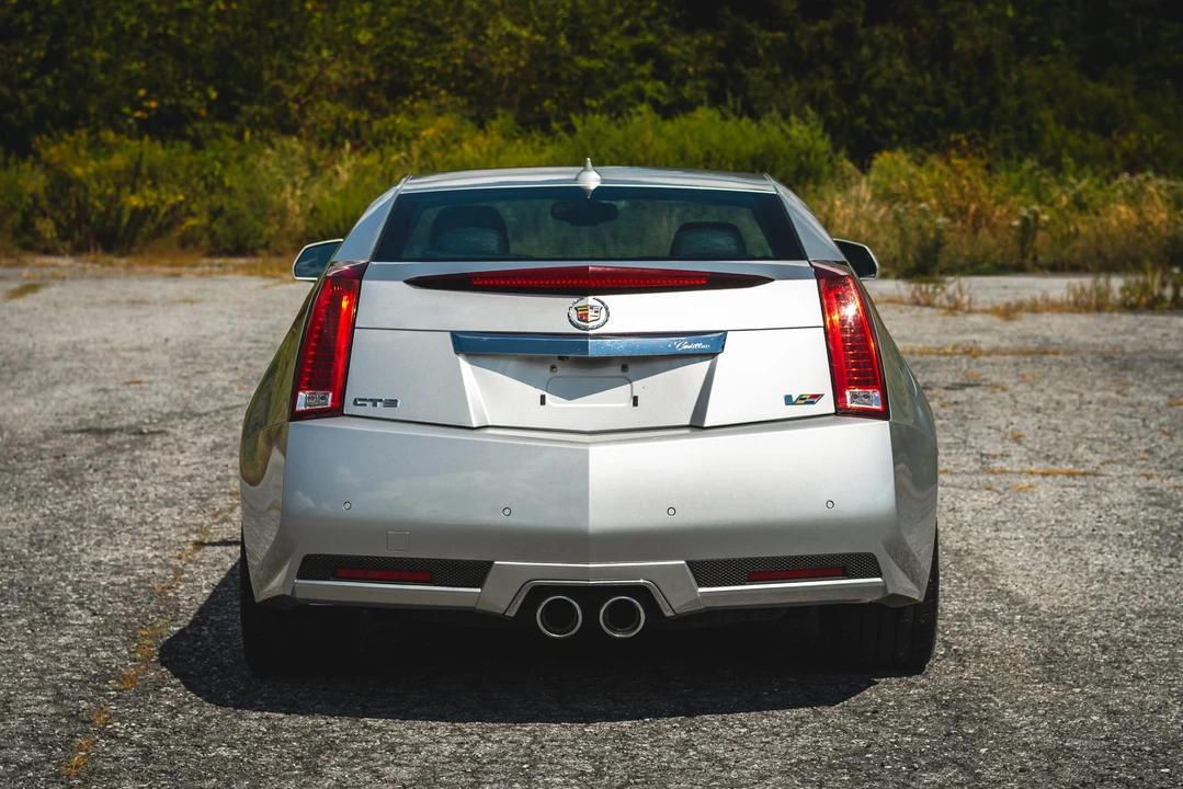 2011 Cadillac CTS-V 2nd Gen - Image 25 of 31