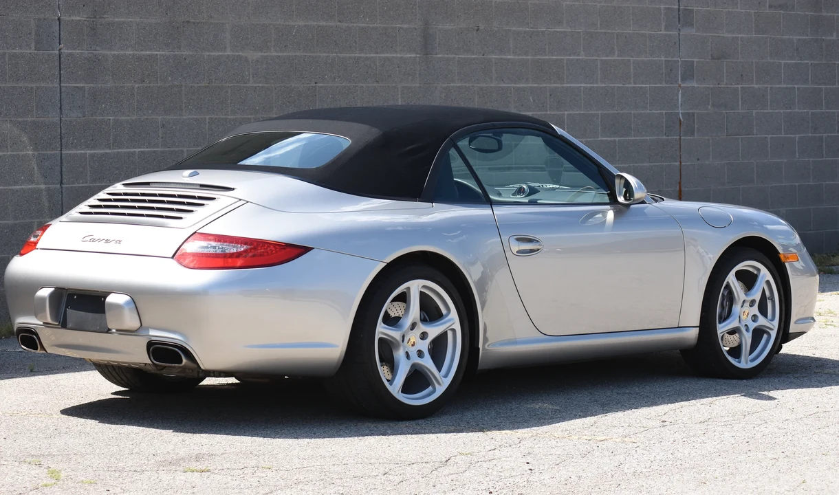 2011 Porsche 997 Carrera - Image 9 of 31