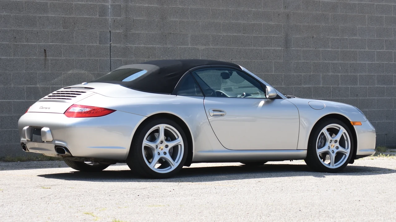 2011 Porsche 997 Carrera - Image 10 of 31