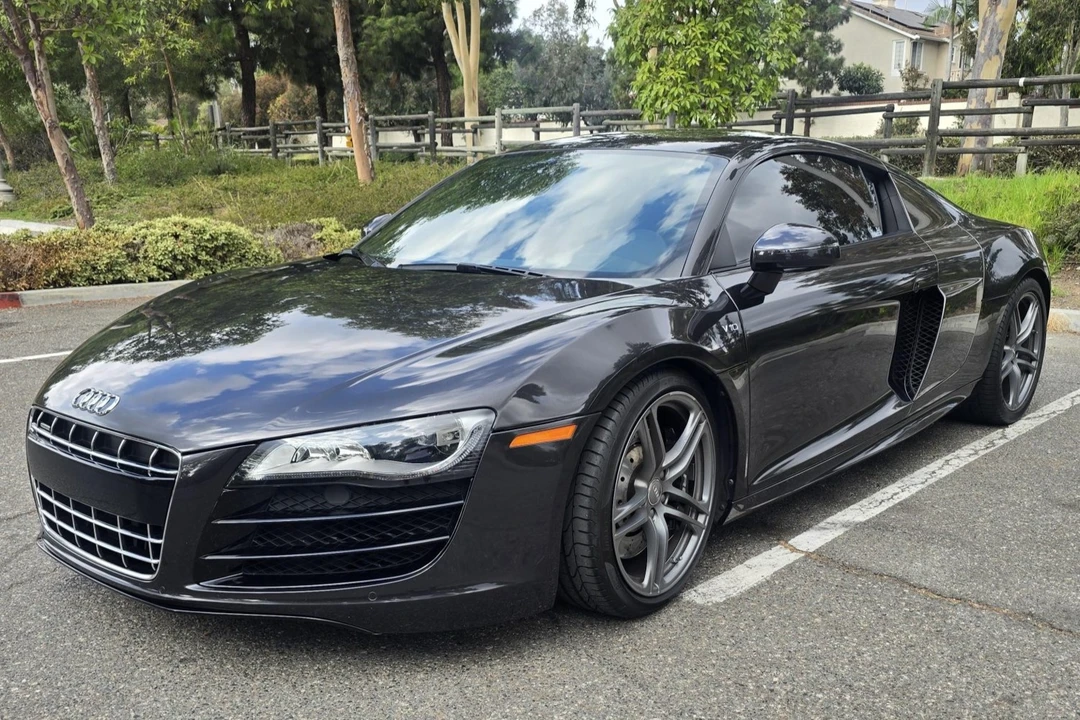 2012 Audi 42 R8 - Image 2 of 31