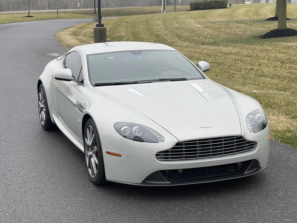 2013 Aston Martin V8 Vantage (2006-2017) - Image 9 of 31