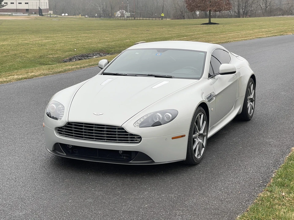 2013 Aston Martin V8 Vantage (2006-2017) - Image 5 of 31