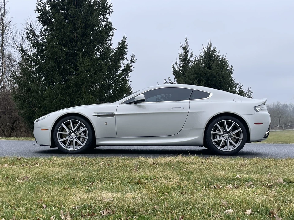 2013 Aston Martin V8 Vantage (2006-2017) - Image 24 of 31