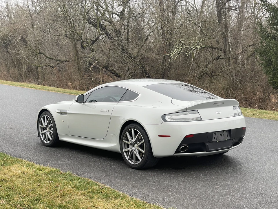 2013 Aston Martin V8 Vantage (2006-2017) - Image 23 of 31