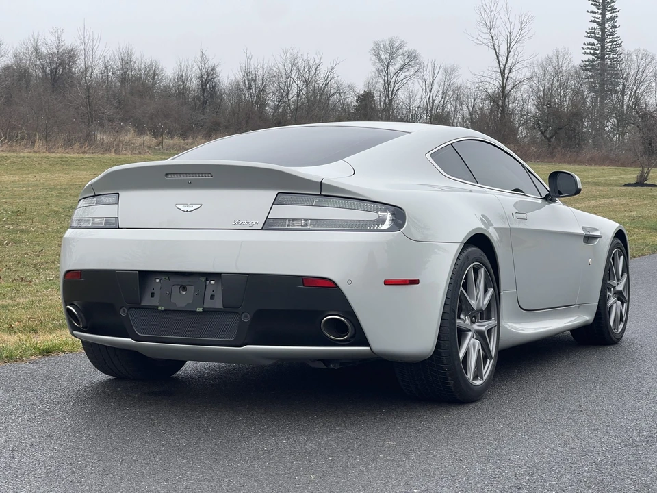 2013 Aston Martin V8 Vantage (2006-2017) - Image 16 of 31