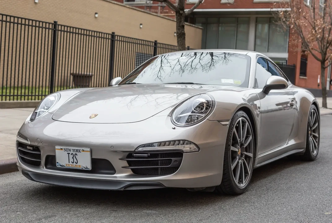 2013 Porsche 991 Carrera 4S - Image 2 of 6