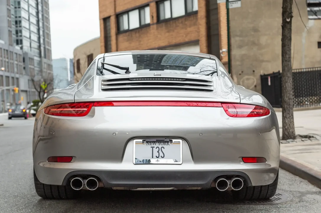 2013 Porsche 991 Carrera 4S - Image 6 of 6