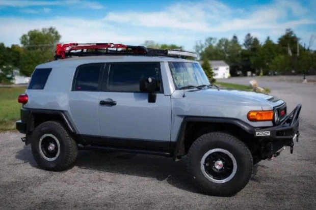 2013 Toyota FJ Cruiser - Image 3 of 7