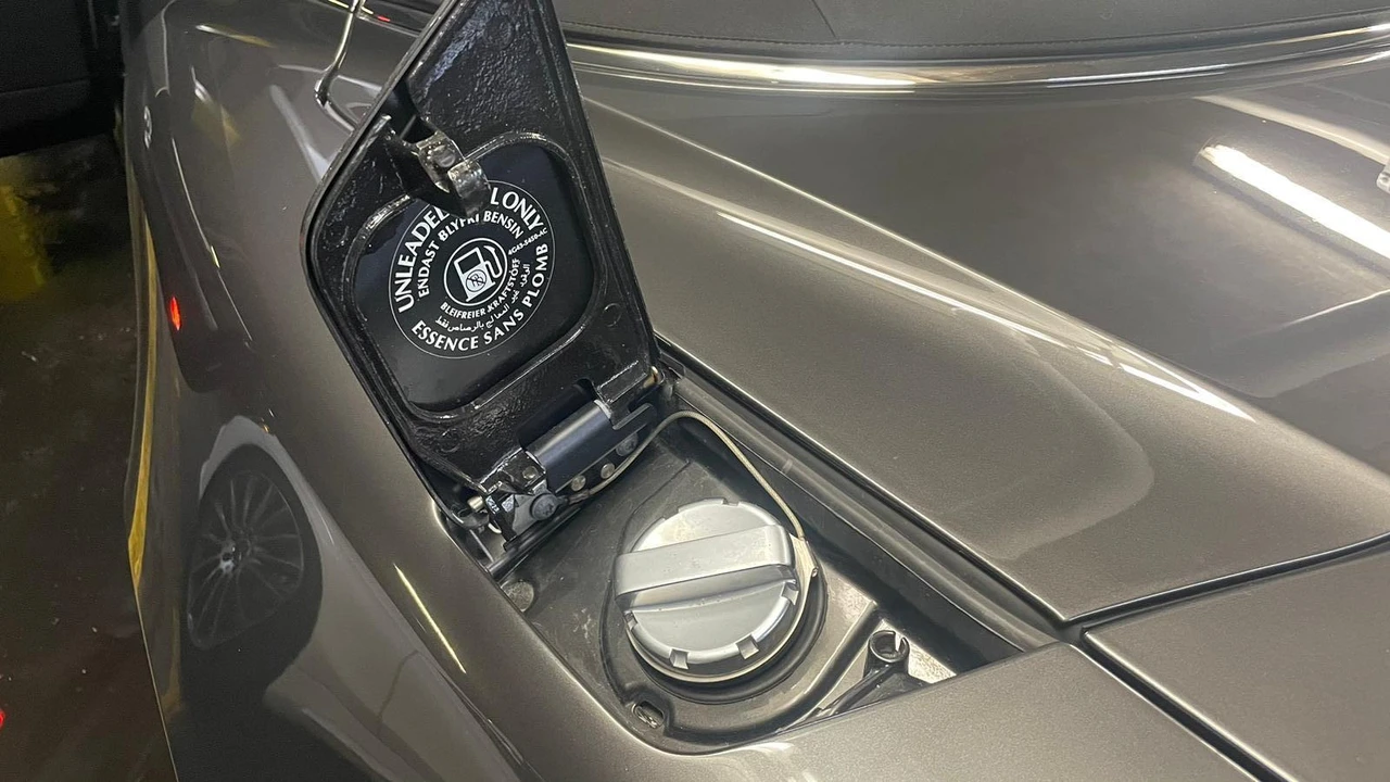 2014 Aston Martin DB9 - Image 23 of 31