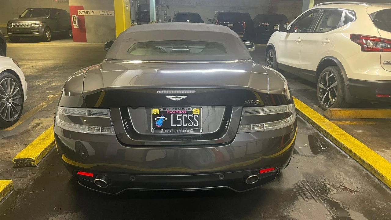 2014 Aston Martin DB9 - Image 19 of 31