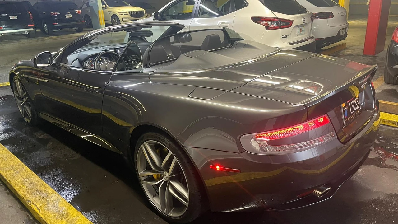 2014 Aston Martin DB9 - Image 17 of 31